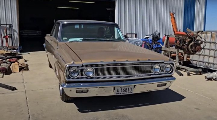 1965-dodge-coronet-500-comes-out-of-hiding-with-rare-426-wedge-under-the-hood_5.jpg
