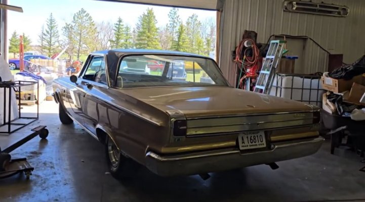 1965-dodge-coronet-500-comes-out-of-hiding-with-rare-426-wedge-under-the-hood_3.jpg