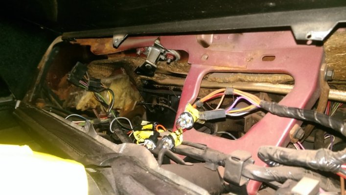 Dash Wiring 1.jpg