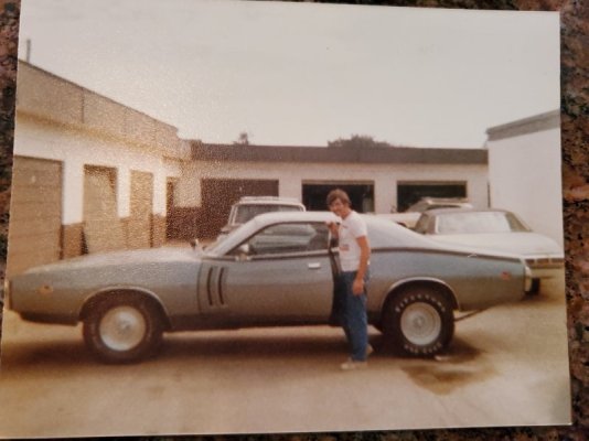 1971 Dodge Charger RT 440 Six Pack.jpg