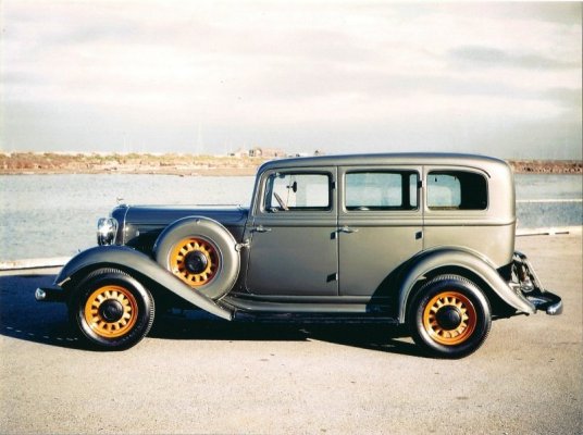granpa_at_Seal_Beach_San_Mateo_Foster_City_in_backgrnd_1958.jpg