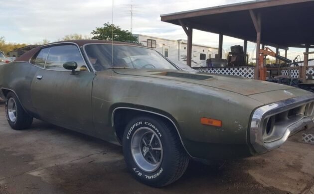 1972-Plymouth-Road-Runner-GTX-e1671728088514-630x390.jpg