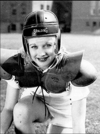 22-year-old Lucille Ball, on the set of a Three Stooges short (1934).jpg