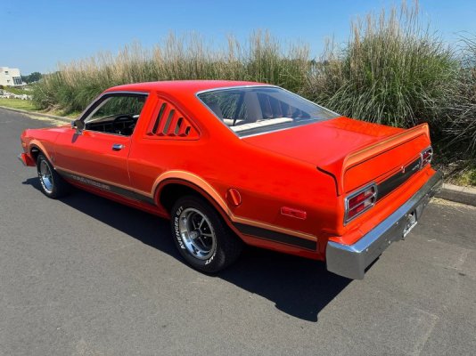dealer-sells-restored-1976-plymouth-road-runner-claims-it-s-a-rare-gem_2.jpg