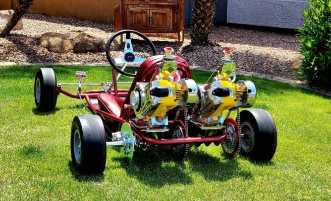 Twin-Engined-McCulloch-Go-Kart-6-1536x936.jpg