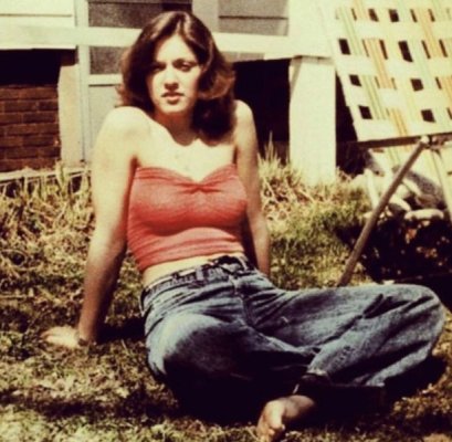 Madonna 16 in 1974.jpg