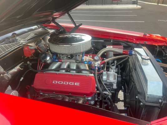 would-you-man-up-to-this-restored-1972-dodge-charger-with-a-magnificent-v8_18.jpg
