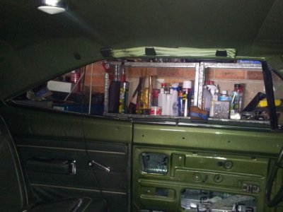 Shoulder in clips.jpg Shoulder in clips.jpg