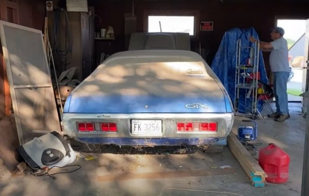 unrestored-survivor-1971-plymouth-gtx-gets-first-wash-after-37-years-in-storage-252351_1.jpg