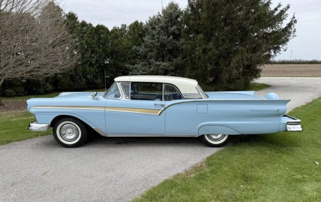 1957_ford_fairlane-500-skyliner_Photo-Apr-13-2025-1-32-53-PM-38531-scaled-1.jpg