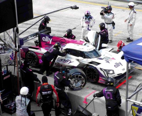 100_0339 Jimmy Johnson Drv change.JPG
