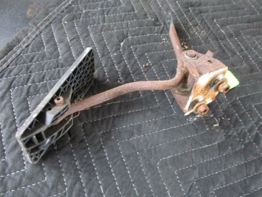 71 throttle.jpg 71 throttle.jpg