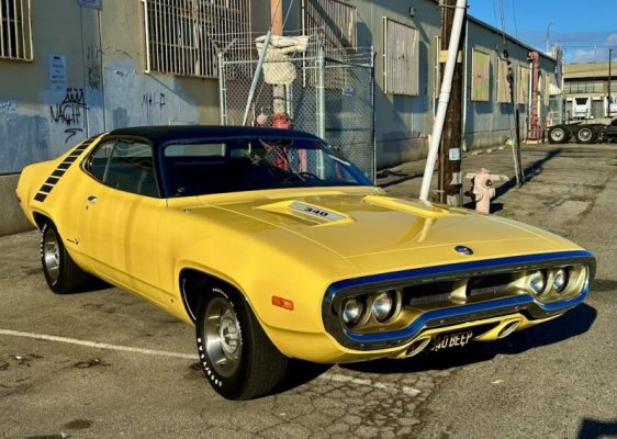 Pineschi-72-Road-Runner-6-scaled.jpeg