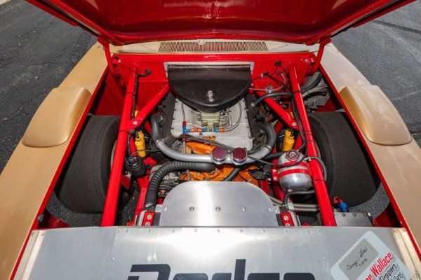 bobby-allison-s-1969-dodge-hemi-daytona-is-up-for-grabs-aims-for-1-million_1.jpg