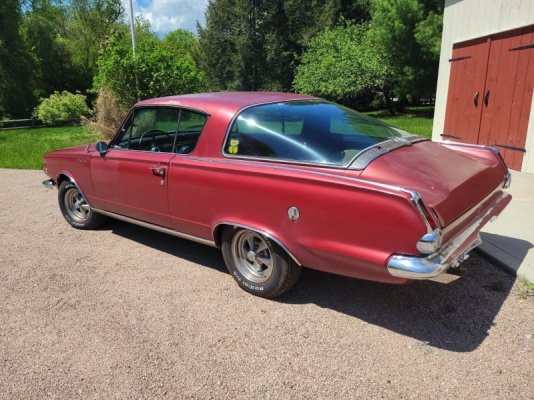 original-owner-paid-big-bucks-to-get-all-options-on-his-barracuda-selling-after-60-years-25346...jpg