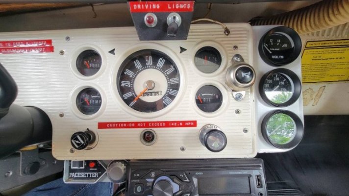 1969-ford-f-350-champion-230-cla-8-e1750958261378.jpg