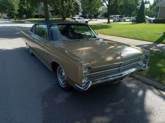 father-cared-for-this-plymouth-sport-fury-for-56-years-car-goes-from-suburb-to-auction-253419_1.jpg
