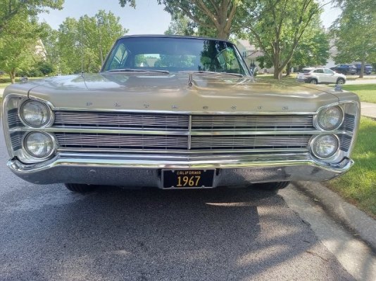 father-cared-for-this-plymouth-sport-fury-for-56-years-car-goes-from-suburb-to-auction_2.jpg