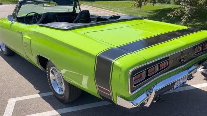 man-restored-ultra-rare-1970-dodge-coronet-r-t-32-years-later-he-s-ready-to-move-on_10.jpg