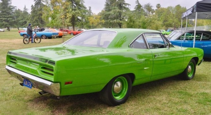 Plym 1970 Road Runner.jpg