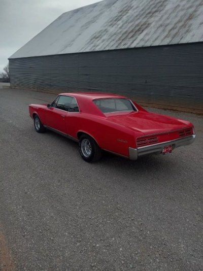 someone-restored-this-1967-pontiac-gto-in-the-80s-now-selling-due-to-sitting_31.jpg
