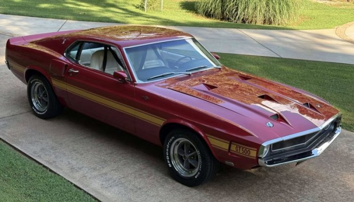 dealer-sells-a-rare-1969-shelby-gt500-fastback-with-59k-miles-1-of-only-68_1.jpg