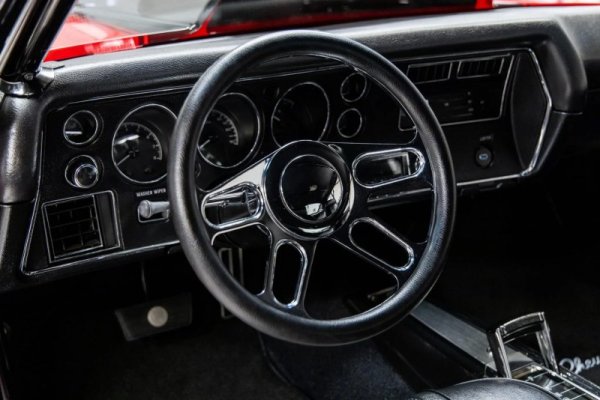 savvy-dealer-sells-1970-chevrolet-chevelle-sport-coupe-with-850-hp-for-170000_16.jpg