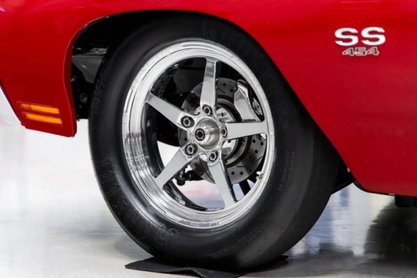 savvy-dealer-sells-1970-chevrolet-chevelle-sport-coupe-with-850-hp-for-170000_6.jpg