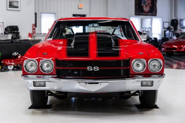 savvy-dealer-sells-1970-chevrolet-chevelle-sport-coupe-with-850-hp-for-170000_1.jpg