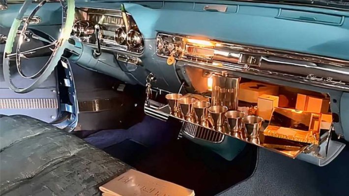 1957-cadillac-eldorado-brougham-perfume-dispenser-throttlextreme.jpg