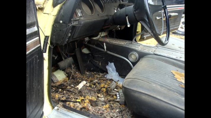 1969-dodge-super-bee-sat-in-barn-27-years-rides-again-scars-and-soul-intact_50.jpg