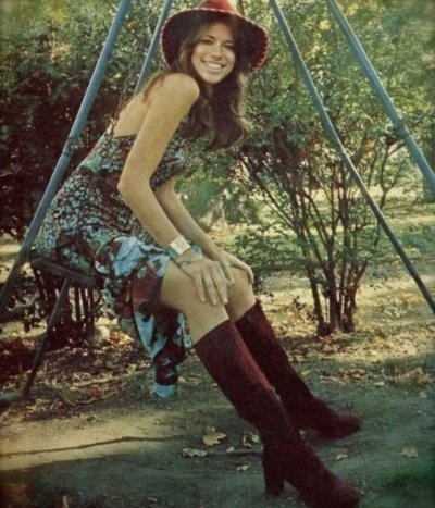 Carly Simon, 1972.jpg