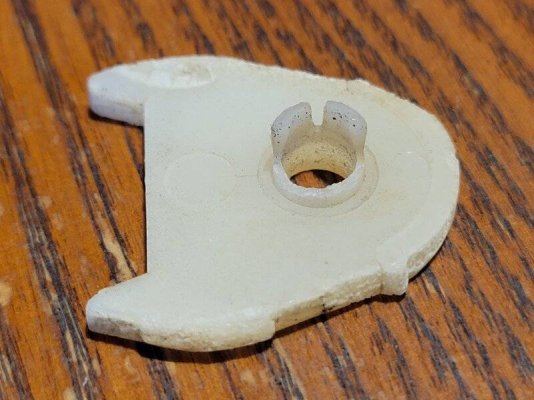 molding clip.jpg