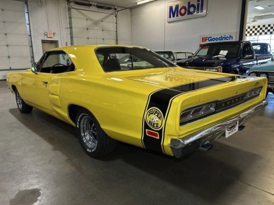 dealer-sells-a-1969-dodge-super-bee-that-s-only-one-letter-away-from-total-perfection-253973_1.jpg