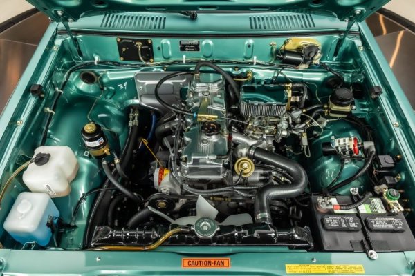 someone-spent-a-fortune-restoring-a-1986-dodge-power-ram-50-pickup_14.jpg