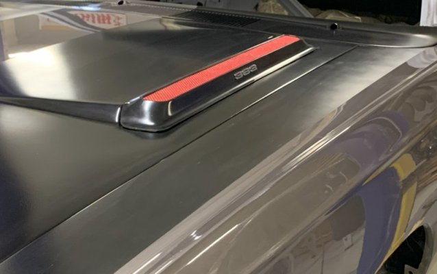 hoodvent.jpg hoodvent.jpg