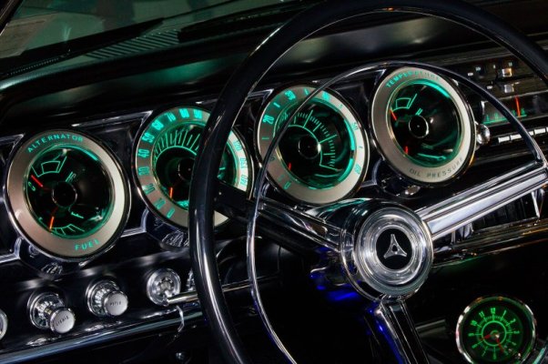 1967-dodge-charger-instrument-panel-close-up-2440305017.jpg