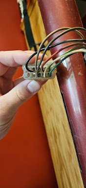 Plug 1.jpg Plug 1.jpg