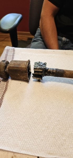 Coupler Apart.jpg