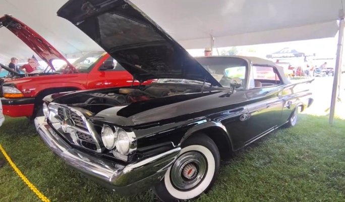 rare-and-unrestored-1960-chrysler-300f-parked-for-30-years-is-a-true-time-capsule-255082_1.jpg
