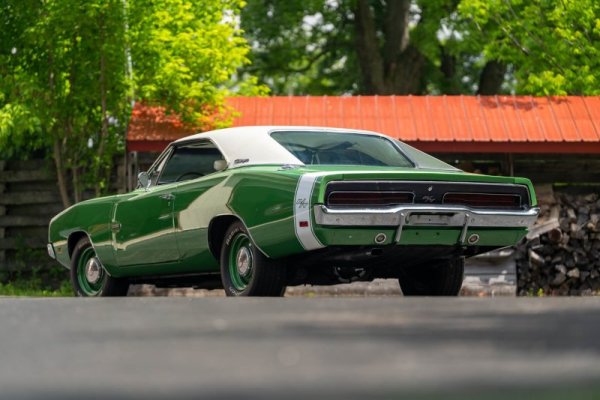 1969-dodge-hemi-charger-r-t-automatic-with-rare-feature-sells-for-record-price-255006_1.jpg