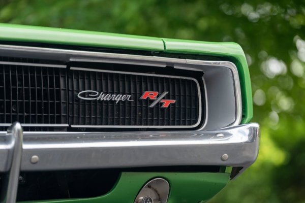 1969-dodge-hemi-charger-r-t-automatic-with-rare-feature-sells-for-record-price_20.jpg