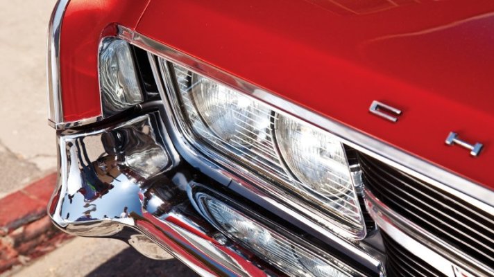 007-1965-chrysler-300-convertible.jpg