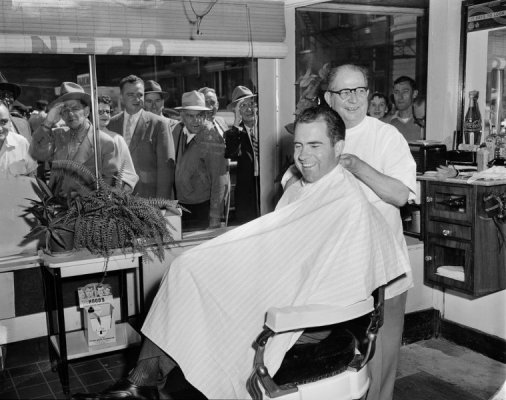 74470214007-lcj-1-brd-09252022-ky-1-a-00420220924-img-1956-nixon-haircut-g-1-1-ts-11-ccb-00-l-...jpg