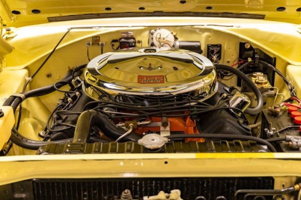 1967-plymouth-gtx-rocks-the-whole-9-yards-hemi-muscle-1-in-10-rarity-flawless-condition_18.jpg