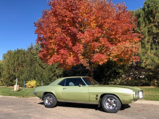 owner-bought-this-1969-firebird-drove-it-for-1761-miles-now-selling-with-29605-miles-255407_1.jpg