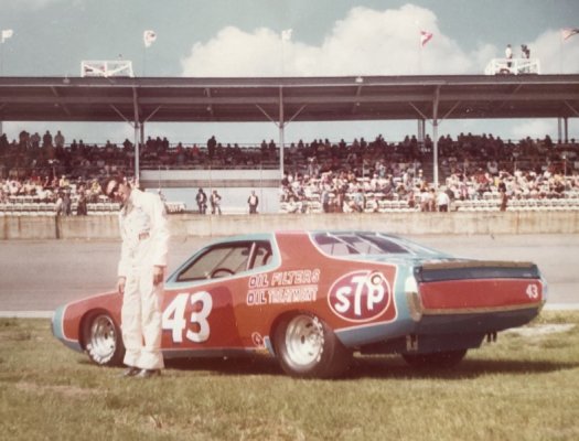 1974 Petty Dodge Charger at daytona 500.jpg
