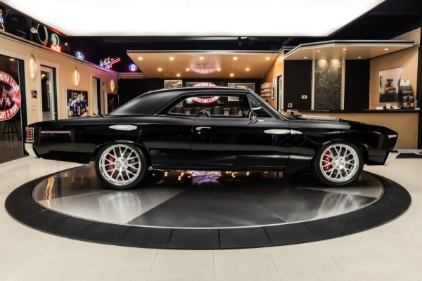 1967-chevrolet-chevelle-rocks-gloss-black-paint-and-almighty-surprise-under-the-hood_3.jpg