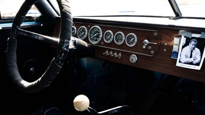 dc-93 real 88 daytona dashboard with test lever and pushbuttons.JPG