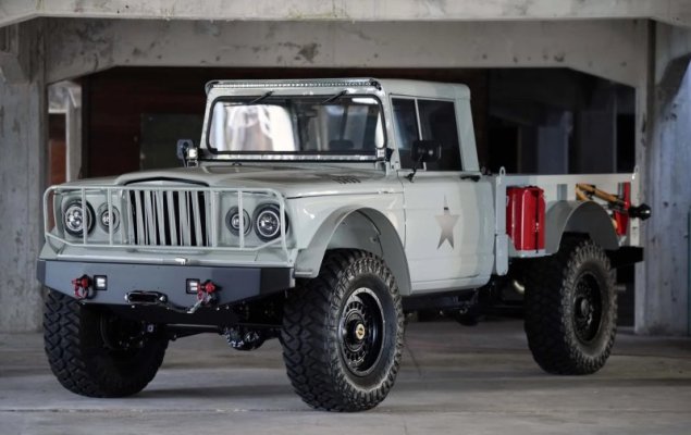 Custom-Kaiser-Jeep-M715-10.jpg
